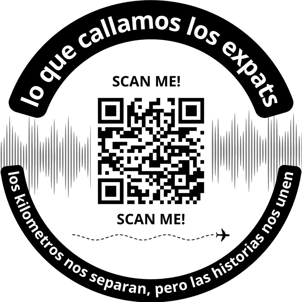 Sticker con codigo QR de la marca